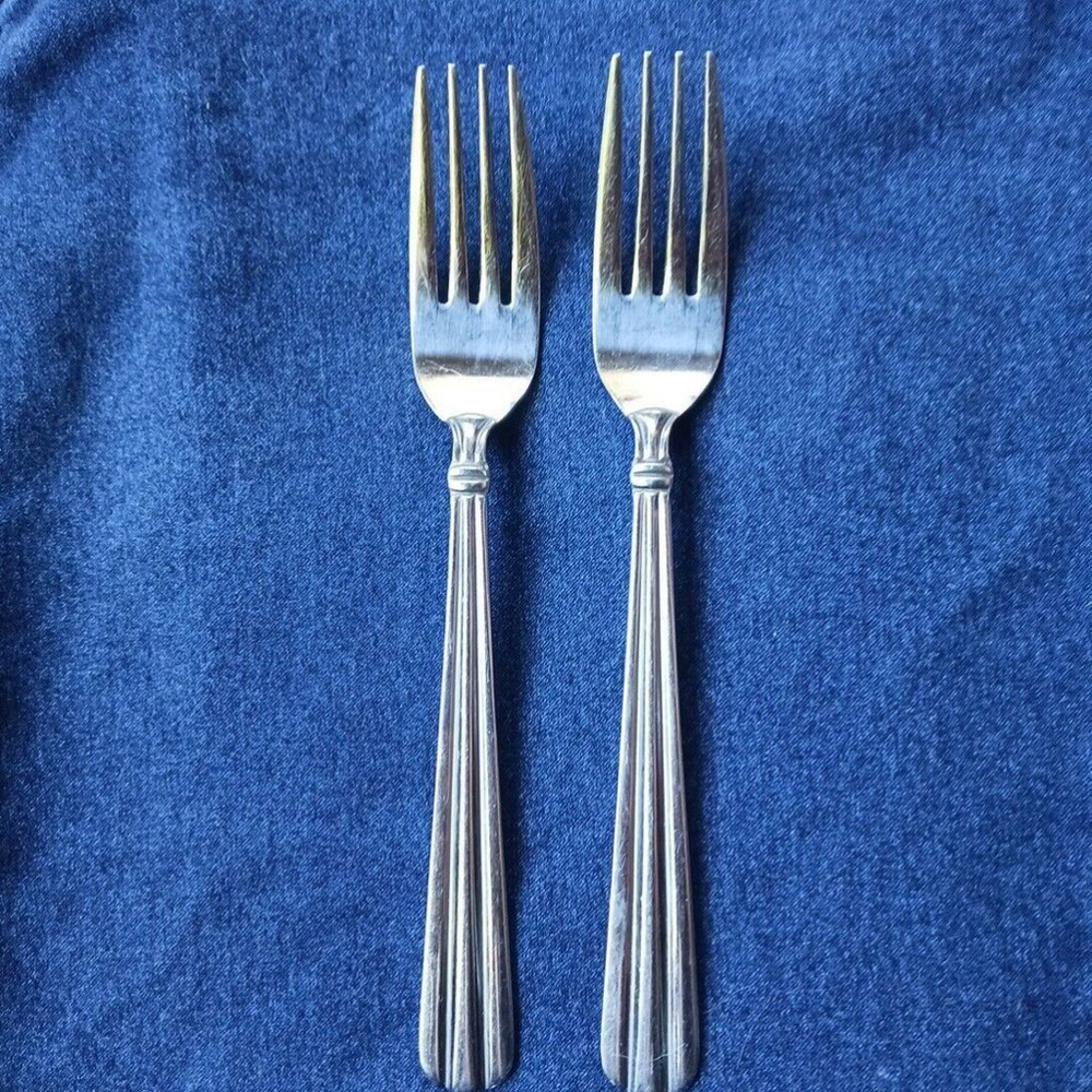 Pfaltzgraff Hampton Forge Stainless Dinner Forks Set of 2
